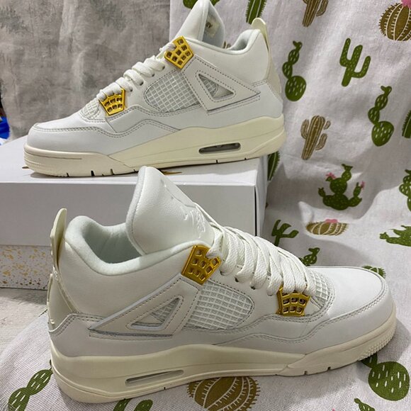 NFL Air Jordan 4 Metallic Gold - Picture 1 of 8